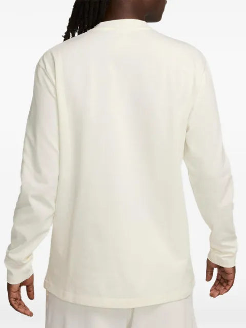 Nike Club long-sleeve sweatshirt