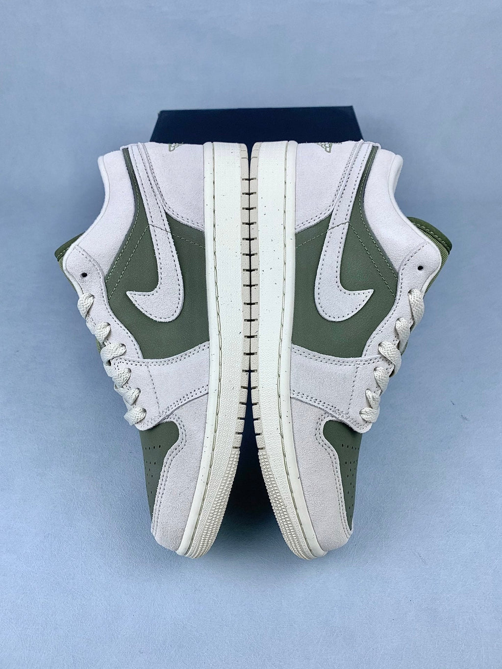 Air Jordan 1 Low Olive Green Unisex Sneakers HV4089-201