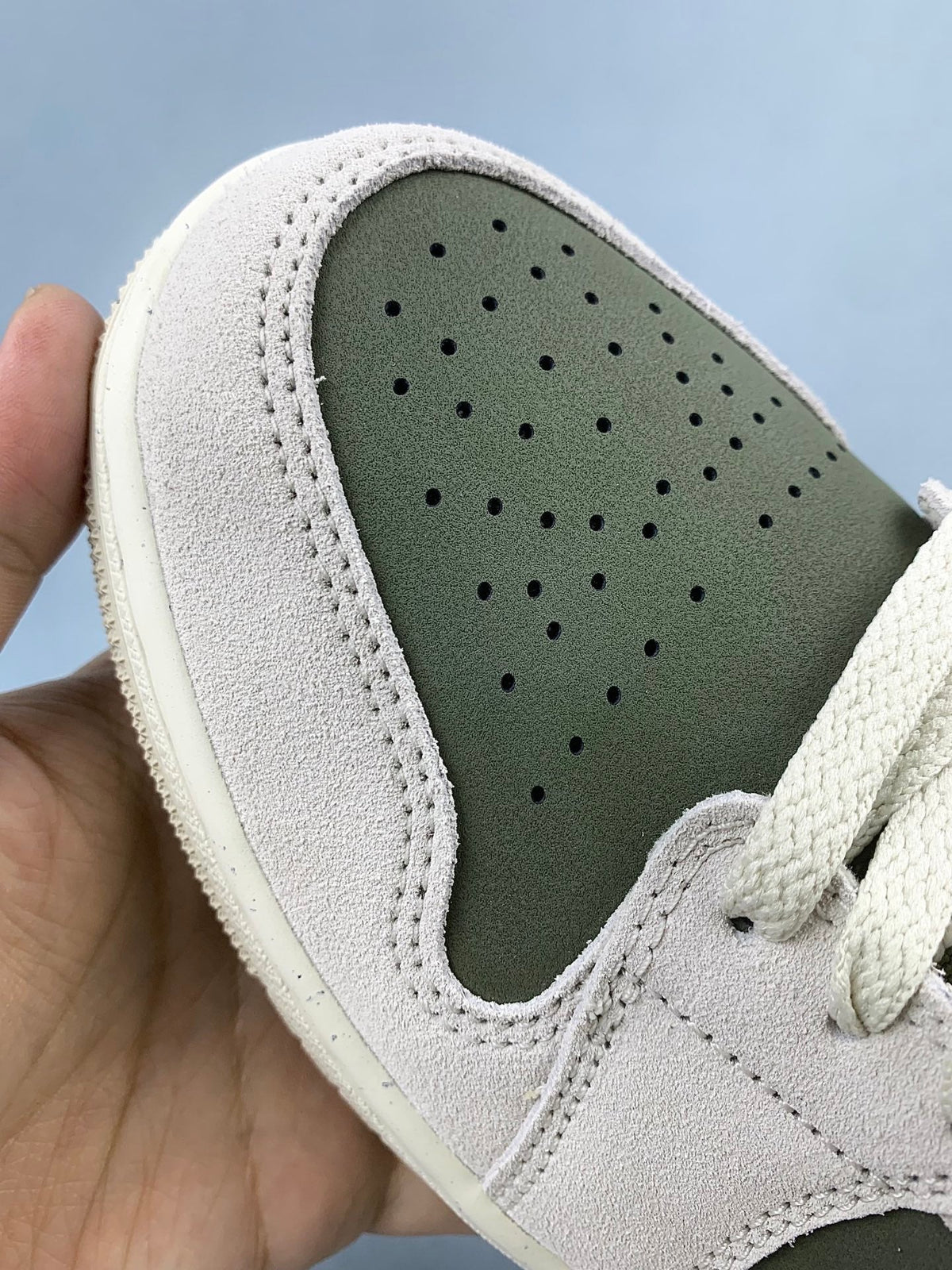 Air Jordan 1 Low Olive Green Unisex Sneakers HV4089-201